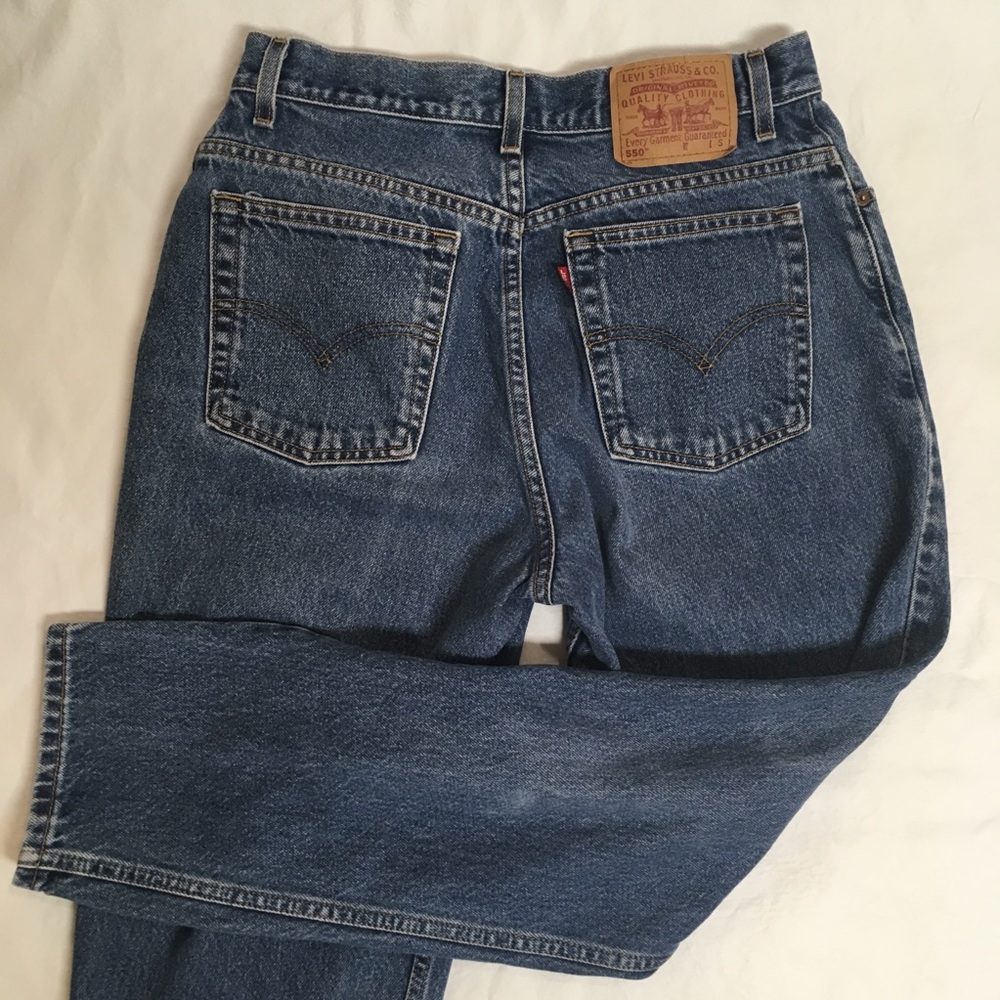 Levi’s 550 vintage Mom jeans tapered high rise